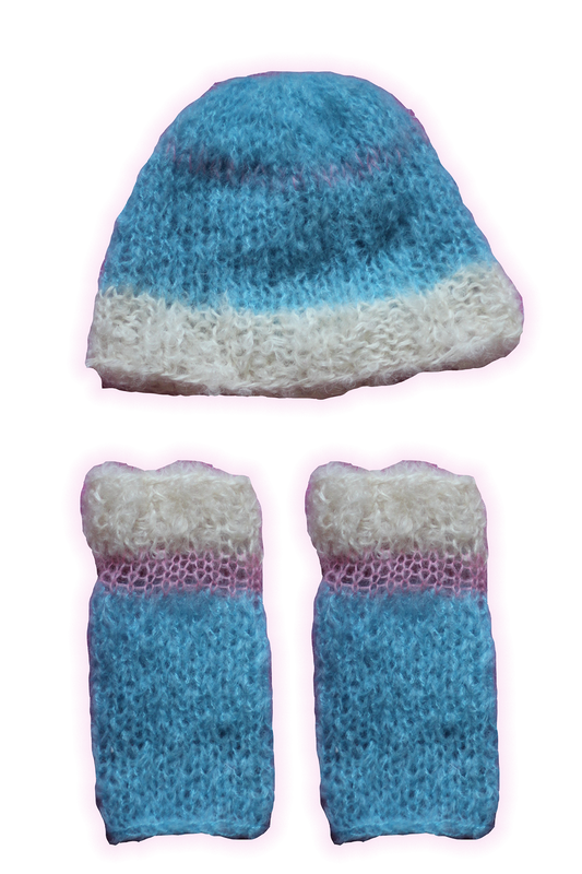 The gloves & beanie set