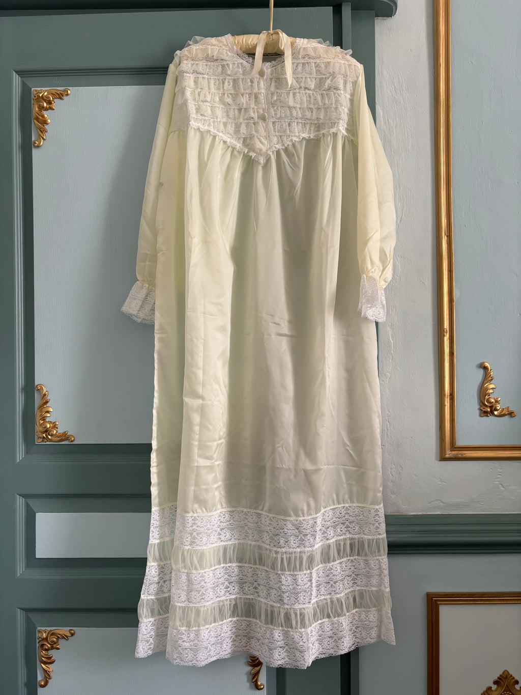 1970 butter  lace satin dress