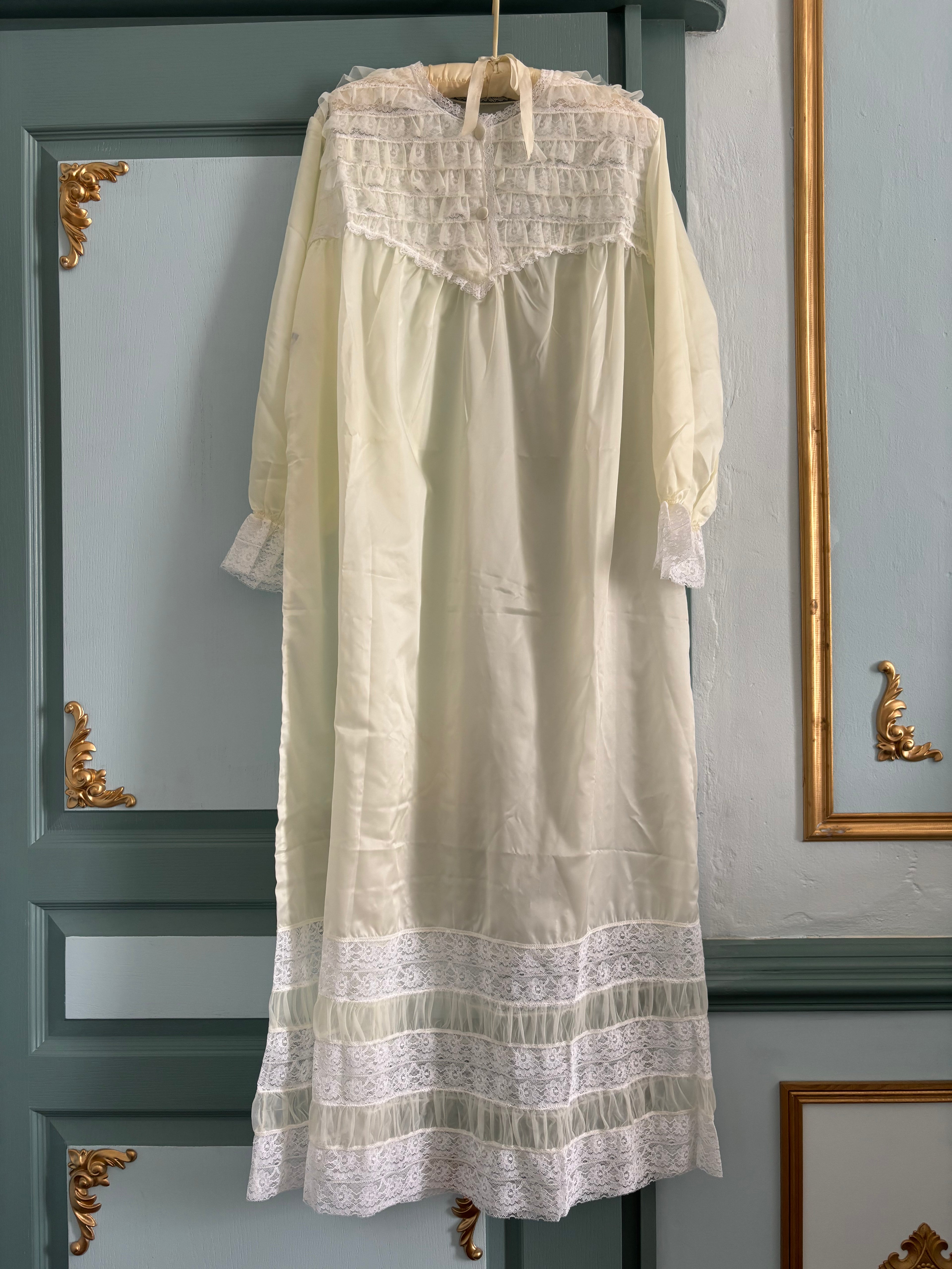 1970 butter  lace satin dress