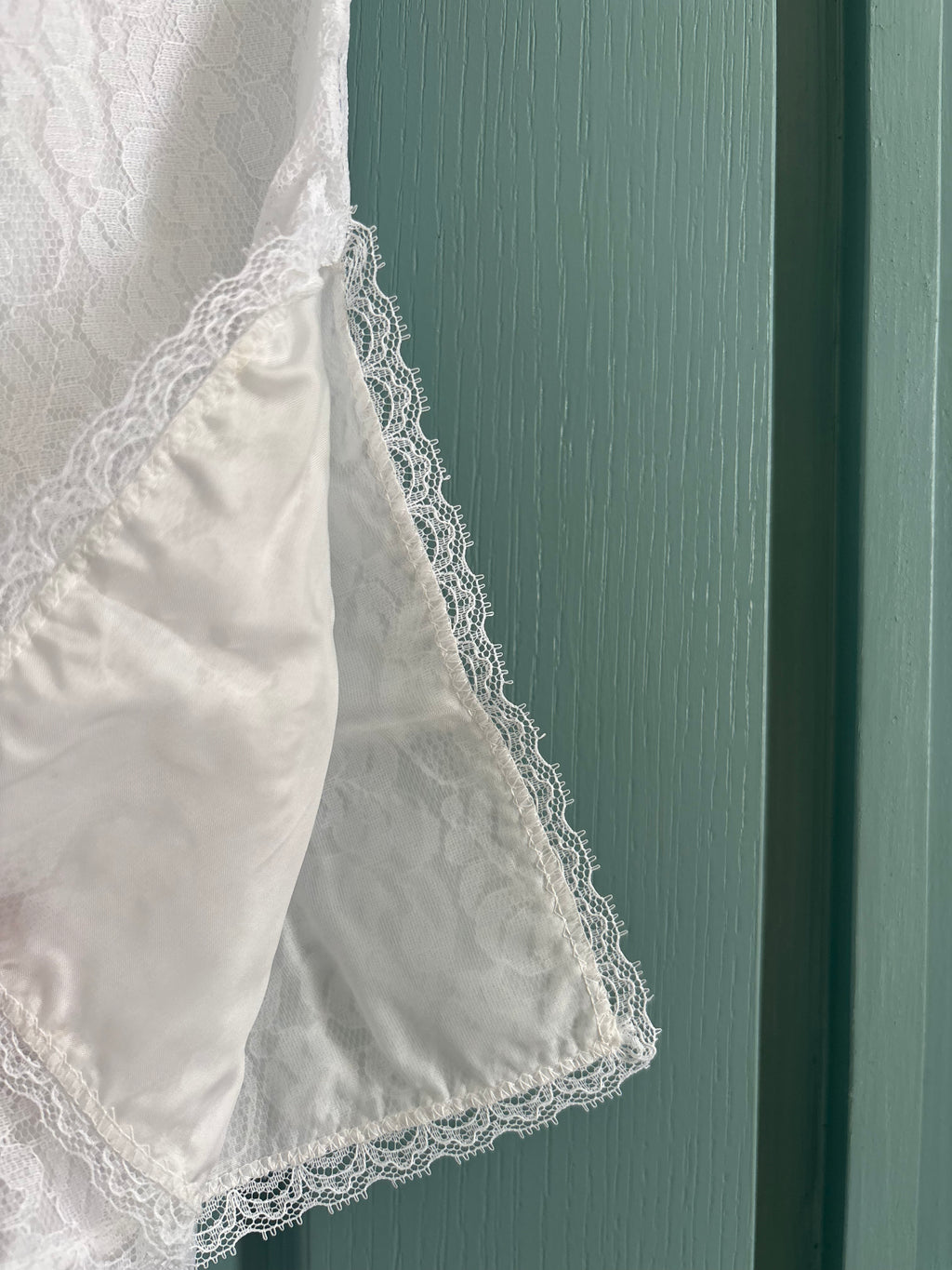 1975 lace kimono