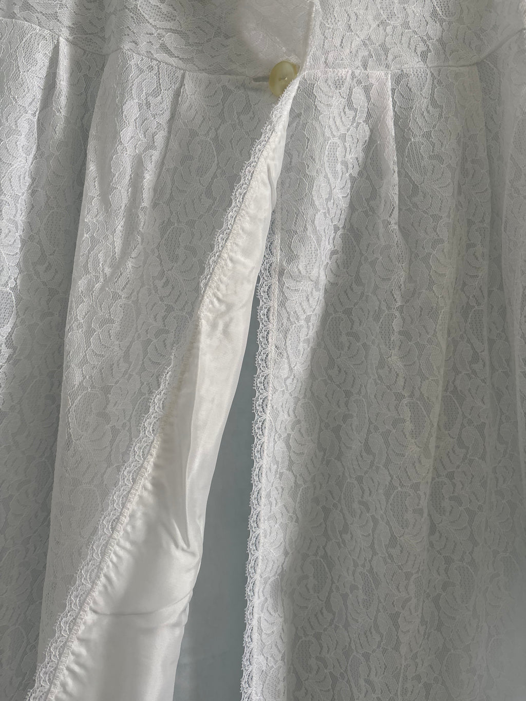 1975 lace kimono