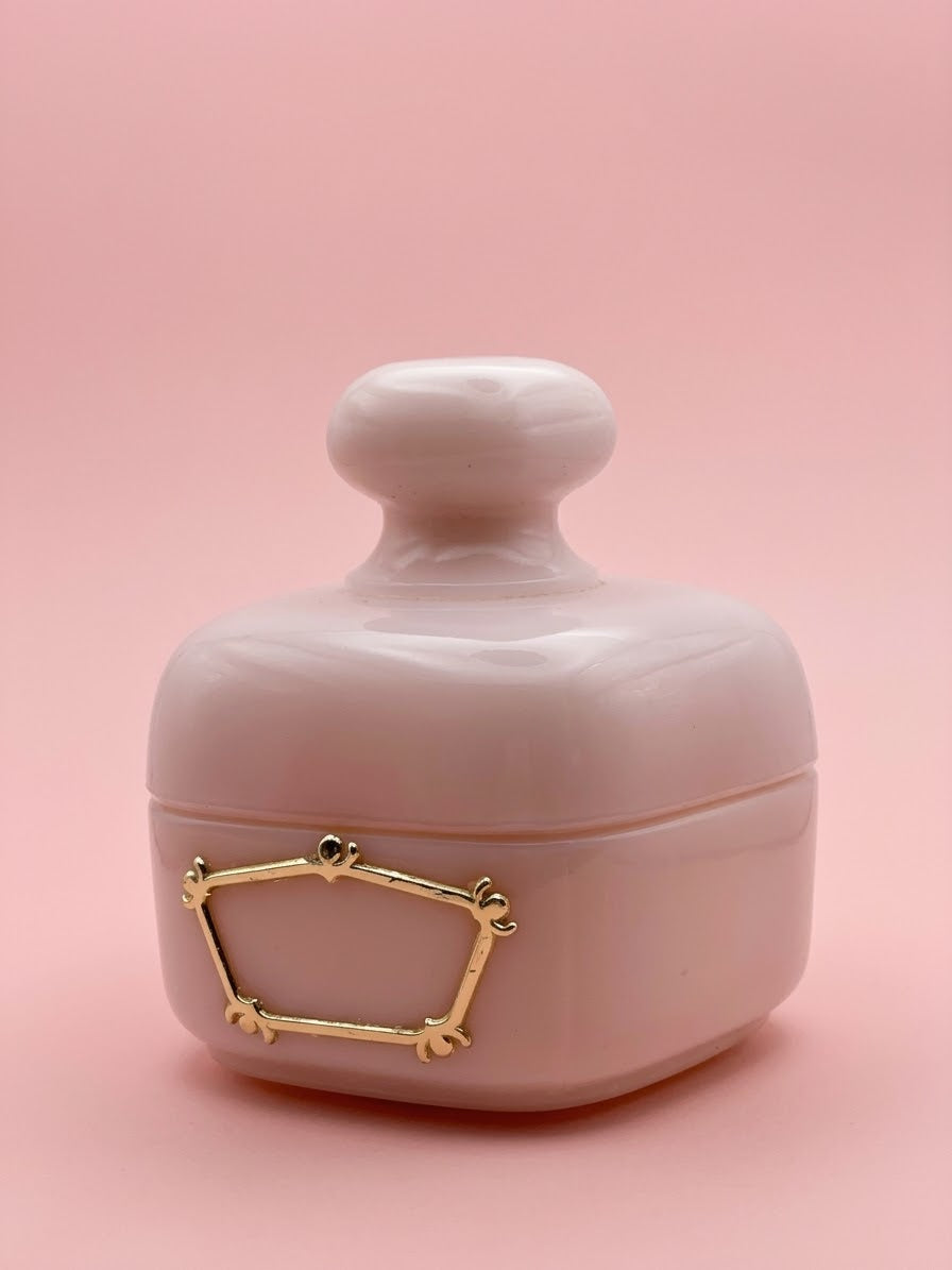 Pink quartz box