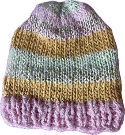 A chunky stripped  bonnet